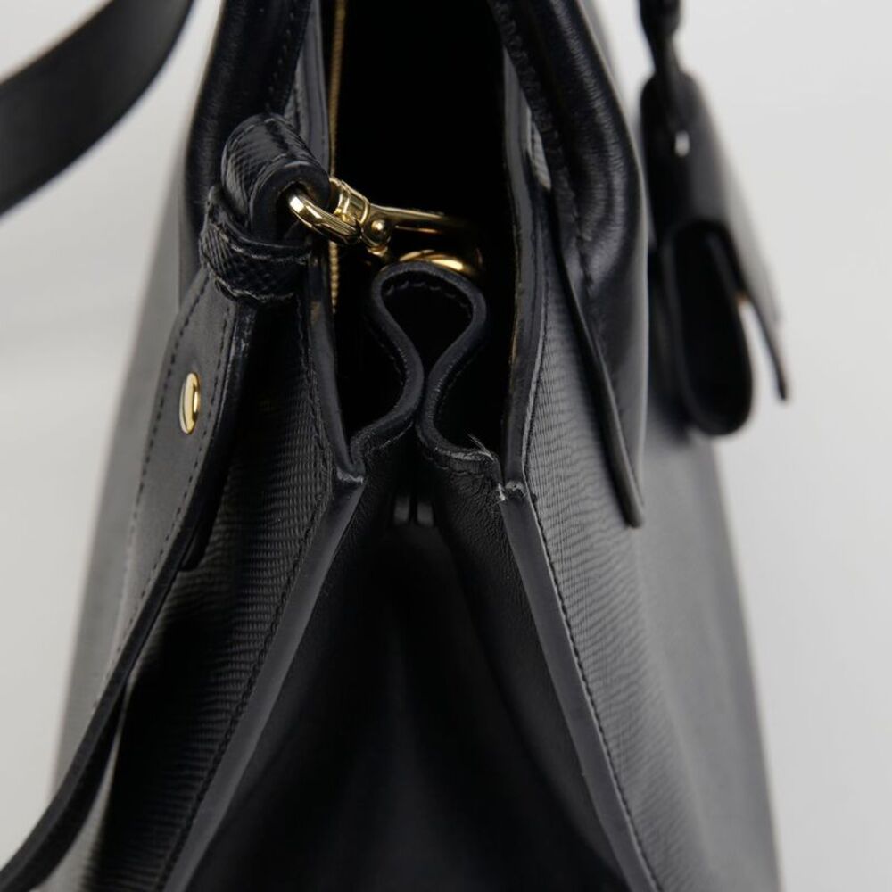 Monochrome Tote Shoulder Bag - Picture 8 of 10